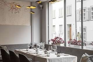 Restaurant Tisch restaurant01